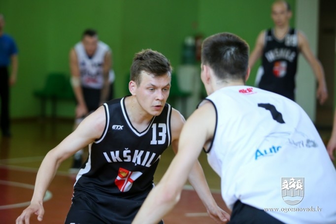 Par Ogres čempioni basketbolā kļūst "Los OG3R"