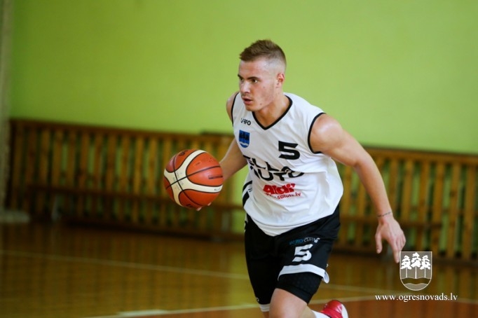 Par Ogres čempioni basketbolā kļūst "Los OG3R"