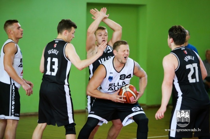 Par Ogres čempioni basketbolā kļūst "Los OG3R"
