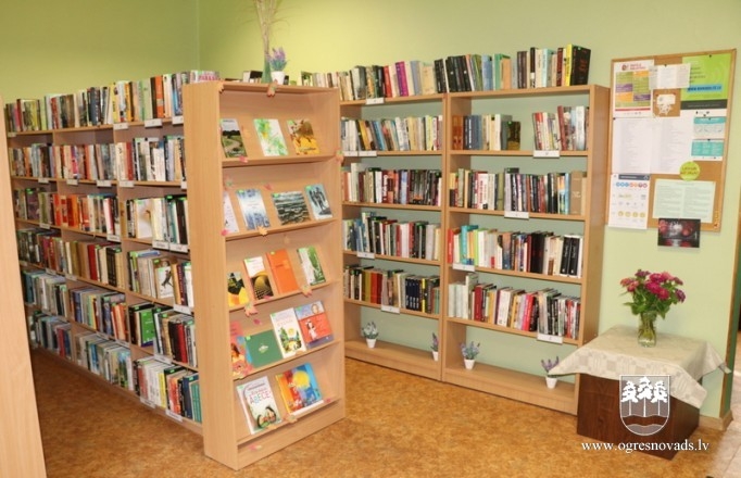 Novada pagastos plašas, labi aprīkotas bibliotēkas