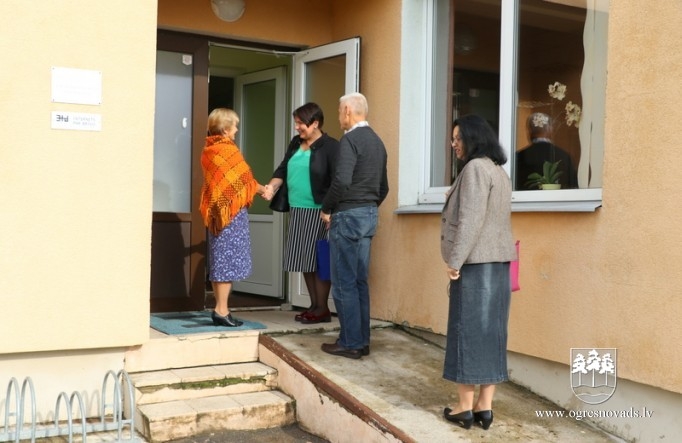 Novada pagastos plašas, labi aprīkotas bibliotēkas