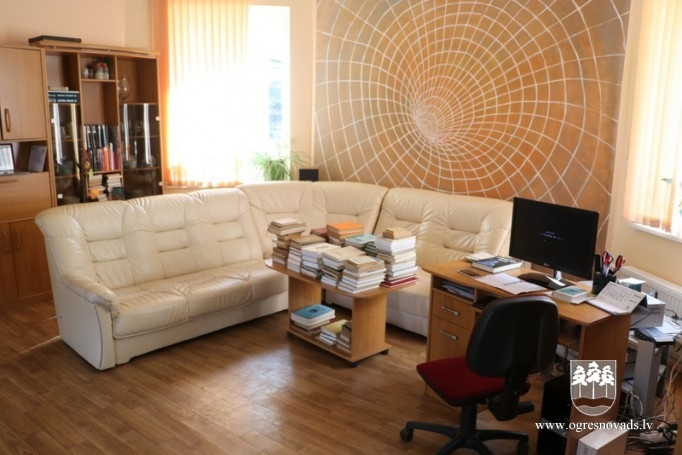 Novada pagastos plašas, labi aprīkotas bibliotēkas