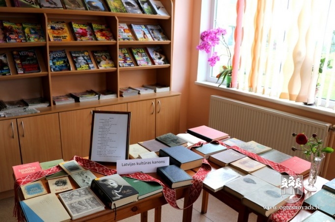 Novada pagastos plašas, labi aprīkotas bibliotēkas