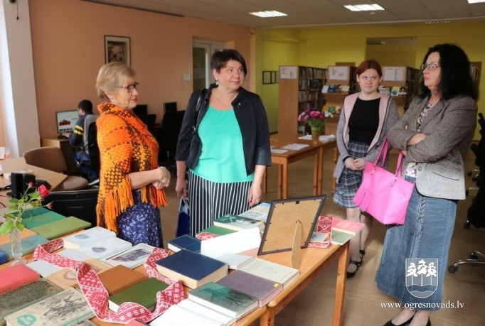 Novada pagastos plašas, labi aprīkotas bibliotēkas