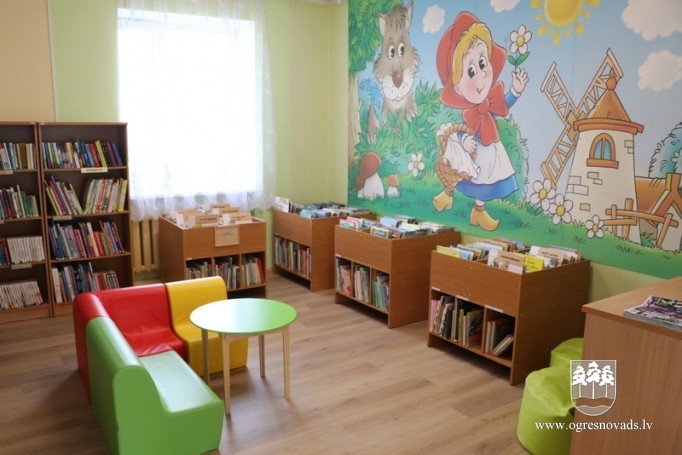 Novada pagastos plašas, labi aprīkotas bibliotēkas