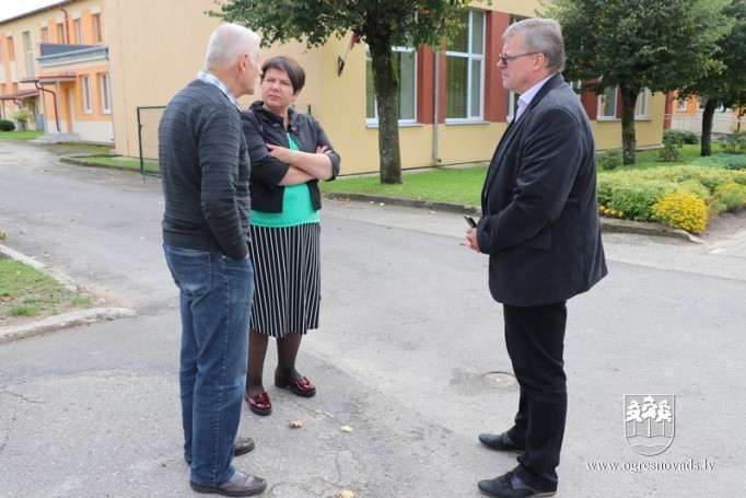 Novada pagastos plašas, labi aprīkotas bibliotēkas