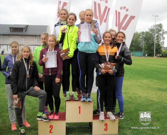 Ogres NSC audzēkņiem 13 medaļas Latvijas čempionātā Saldū