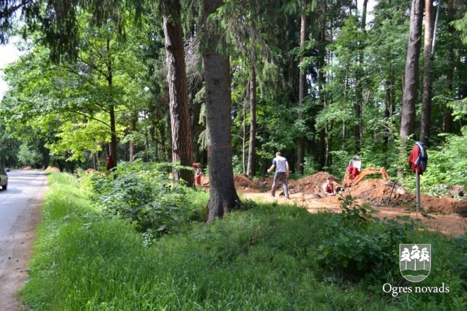 Gājēju un veloceliņa izbūve Jāņa Čakstes prospektā
