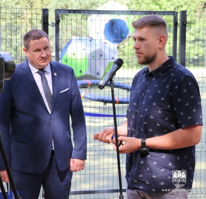 Atklāts bērnu rotaļlaukums J.Čakstes prospektā