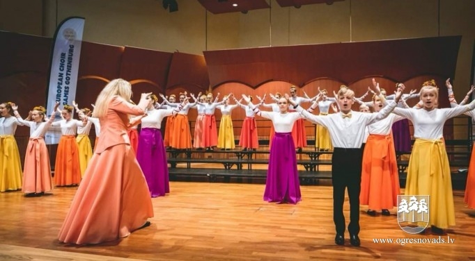 Ogres Mūzikas korim "Cielaviņa" Zelta diploms un medaļa Eiropas koru olimpiādē