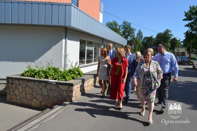 Ogrē viesojas kultūras ministre Dace Melbārde