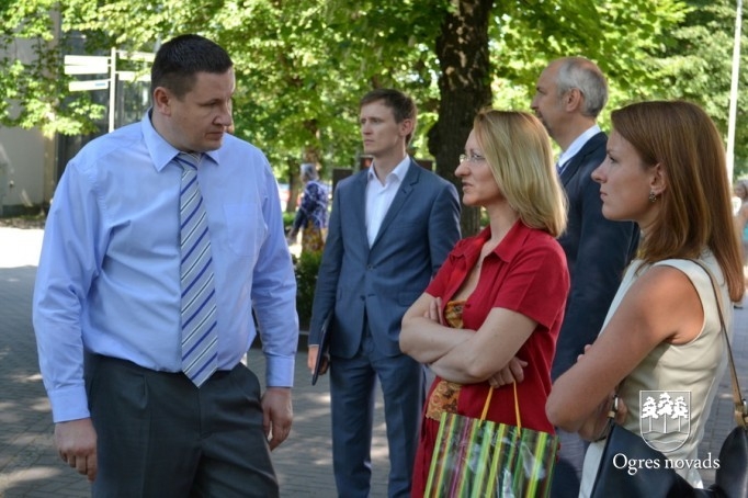 Ogrē viesojas kultūras ministre Dace Melbārde