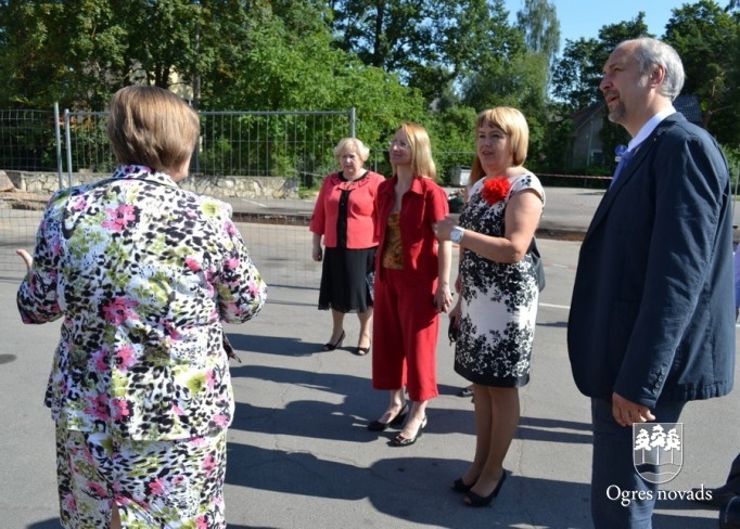 Ogrē viesojas kultūras ministre Dace Melbārde