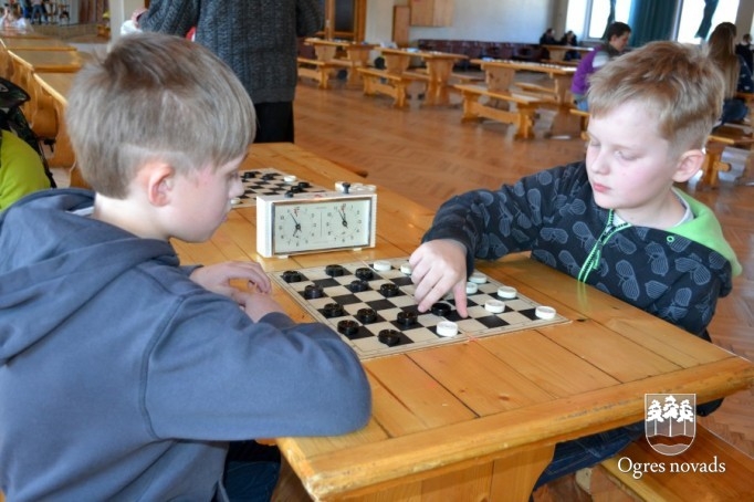 Noskaidroti spēcīgākie dambretisti