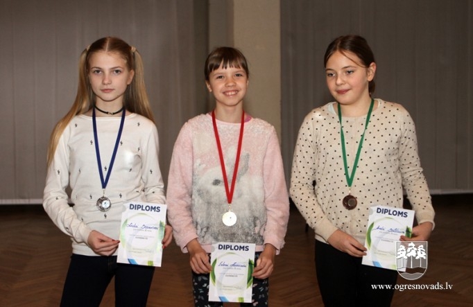 Dambretes turnīrā katram novadam pa kausam