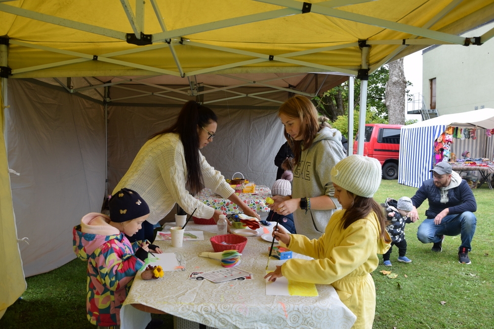 Rembatē svin “Dārzeņu festivālu”