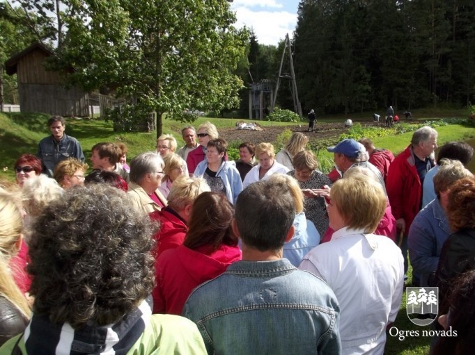 Konkursa "Skaistākais namīpašums 2012" dalībnieki dodas ekskursijā