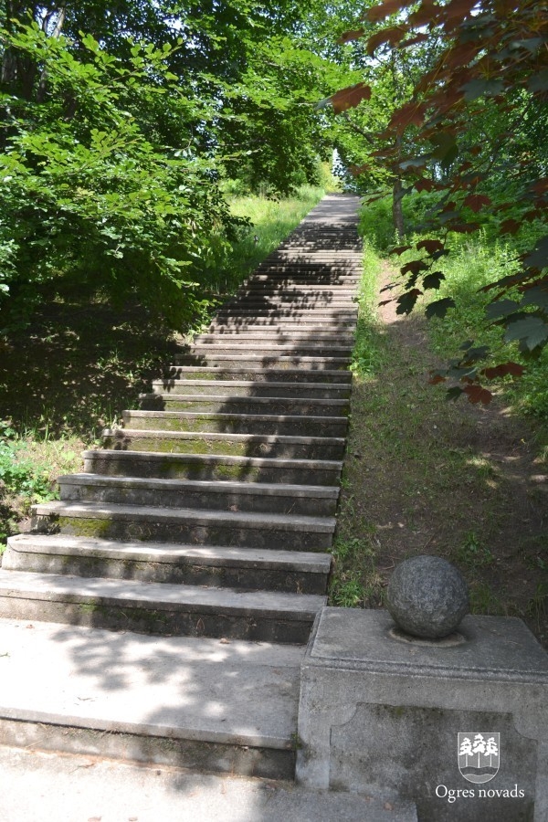 Dendroloģiskais dabas parks Lazdukalni