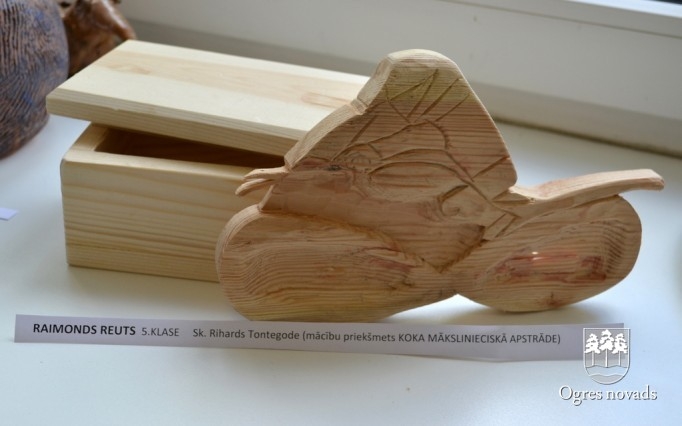 Gada noslēguma darbu izstāde Ogres Mākslas skolā