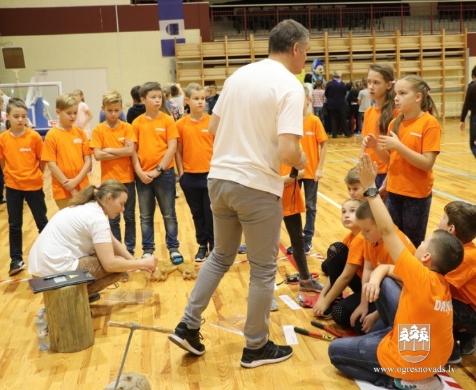Ogres novada skolēni piedalās projektā “Viena diena drošībai”