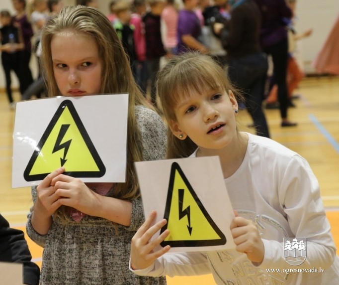 Ogres novada skolēni piedalās projektā “Viena diena drošībai”