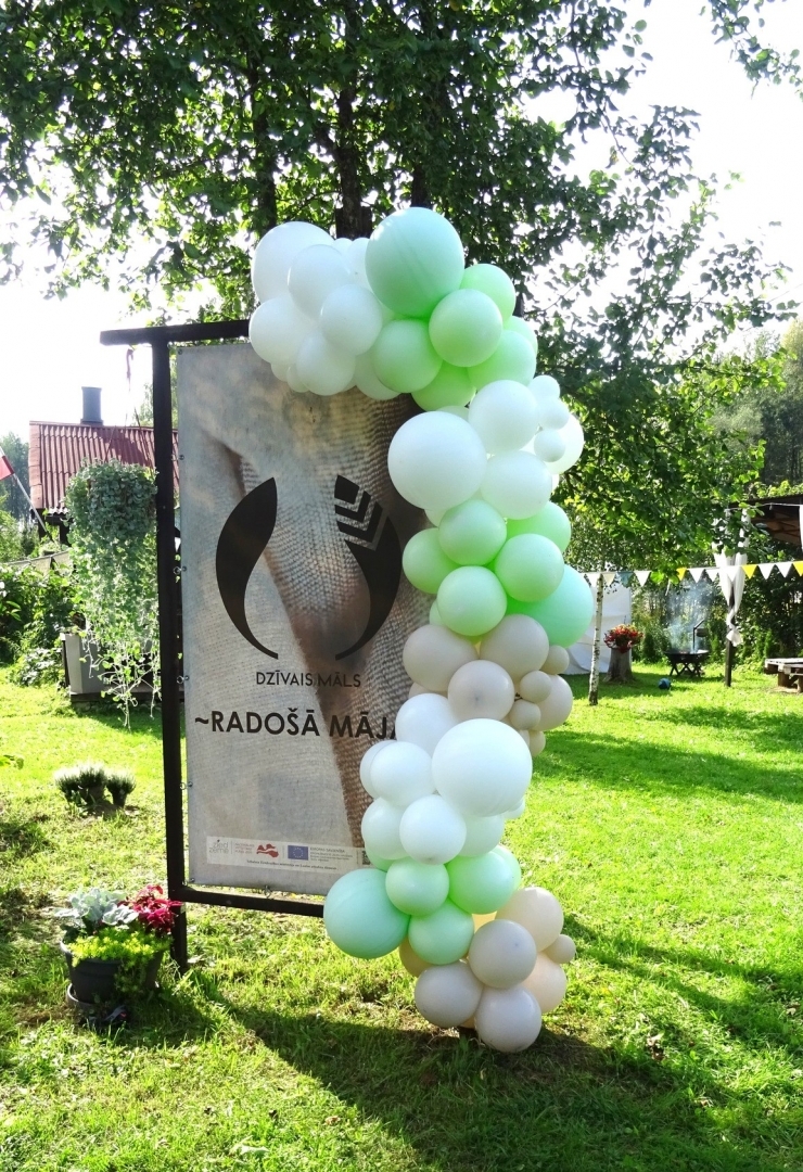 Aizvadītas “Mājas kafejnīcu dienas” Ogres novadā 2023 - biedrība "Dzīvais Māls", Tomē