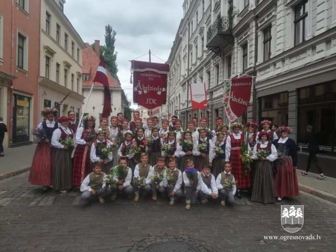 Dziesmu un deju svētkos piedalās 1097 dalībnieki no Ogres novada