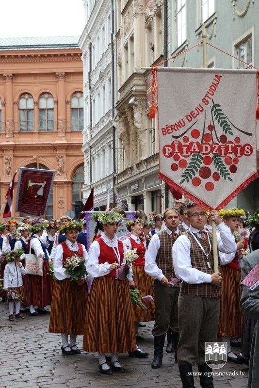 Dziesmu un deju svētkos piedalās 1097 dalībnieki no Ogres novada