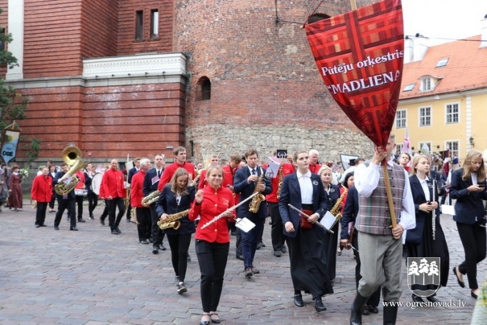 Dziesmu un deju svētkos piedalās 1097 dalībnieki no Ogres novada