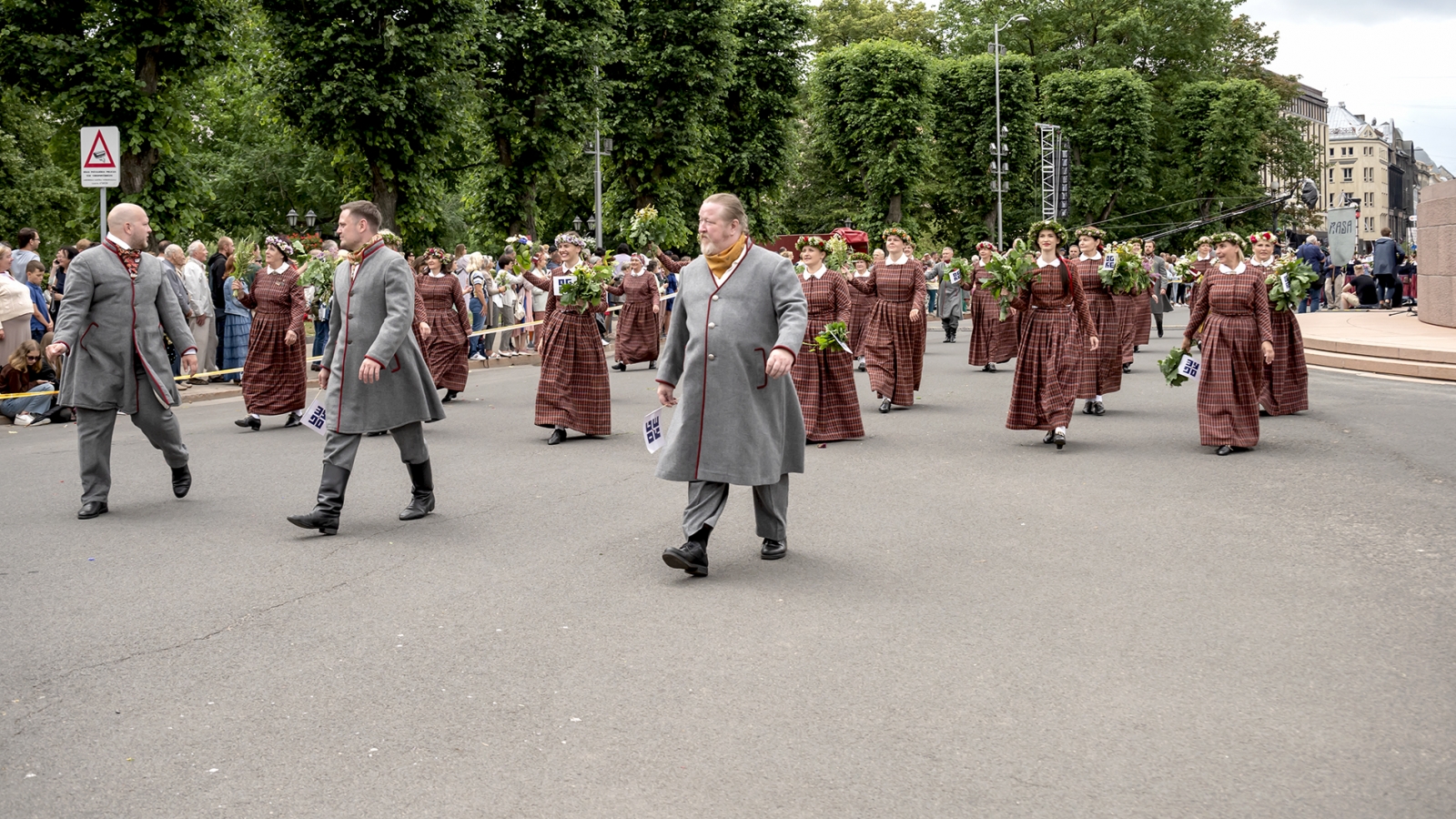 Dziesmu svētku gājiens. Ogres novads. Foto: Voldemārs Stāvusis