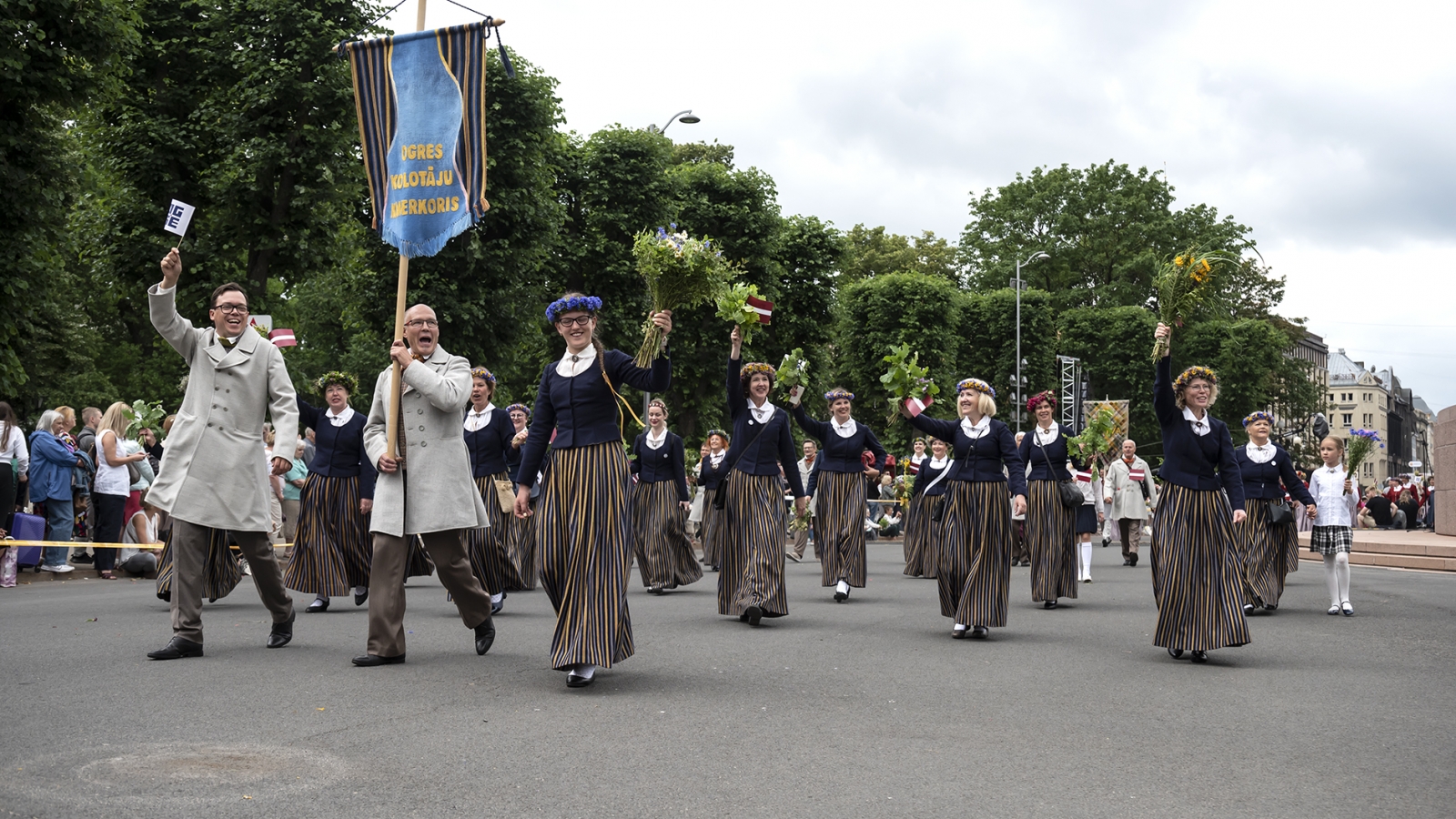 Dziesmu svētku gājiens. Ogres novads. Foto: Voldemārs Stāvusis