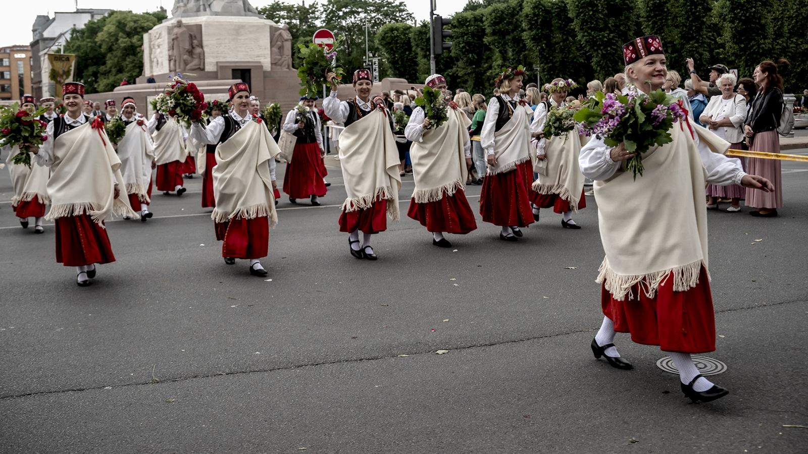 Dziesmu svētku gājiens. Ogres novads. Foto: Voldemārs Stāvusis