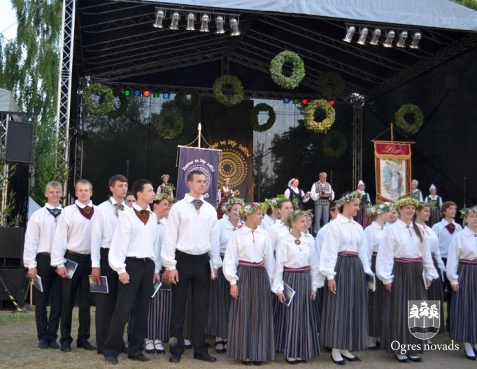 Līdz debesu augstumiem – Līgo!