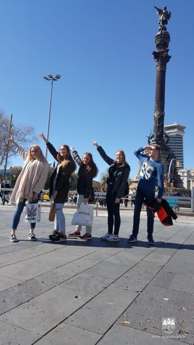 Ogres 1.vidusskolas skolēni un skolotāji piedalās Erasmus+ pojektā Spānijā