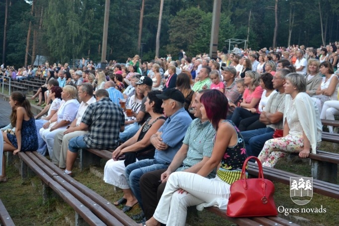 Ogres estrādes atklāšana