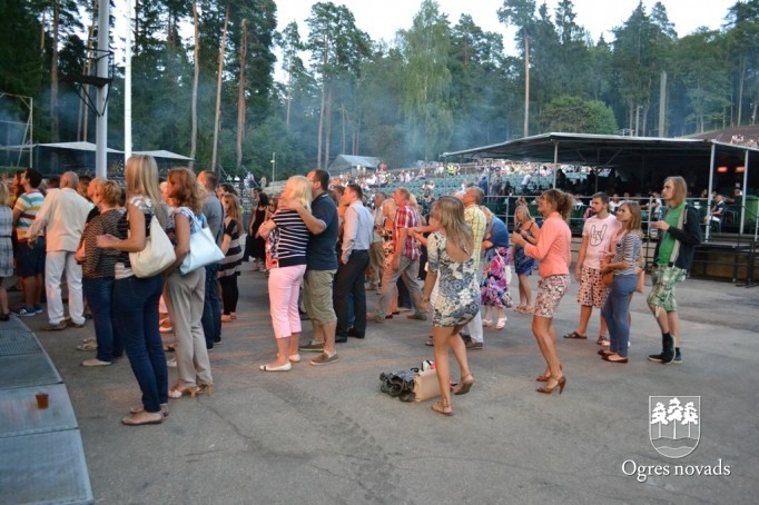 Ogres estrādes atklāšana
