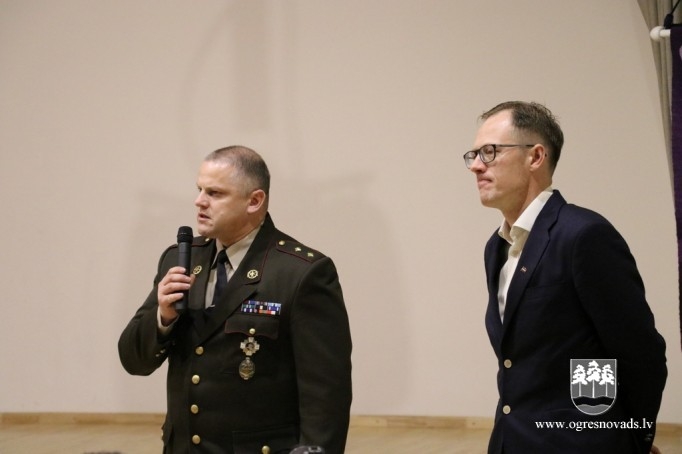 Ogrē notikusi filmas “Ukrainas frontē bez pārmaiņām” pirmizrāde