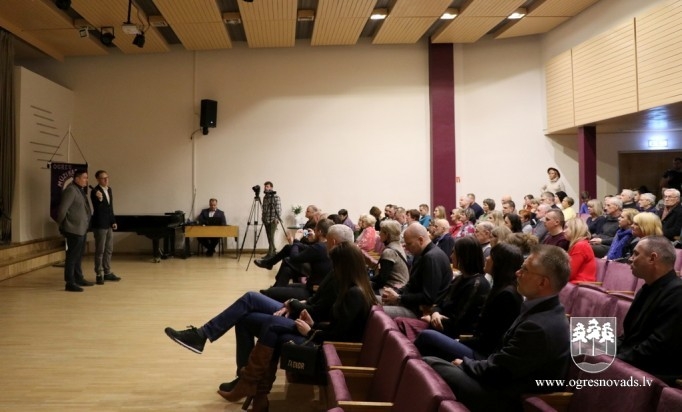 Ogrē notikusi filmas “Ukrainas frontē bez pārmaiņām” pirmizrāde