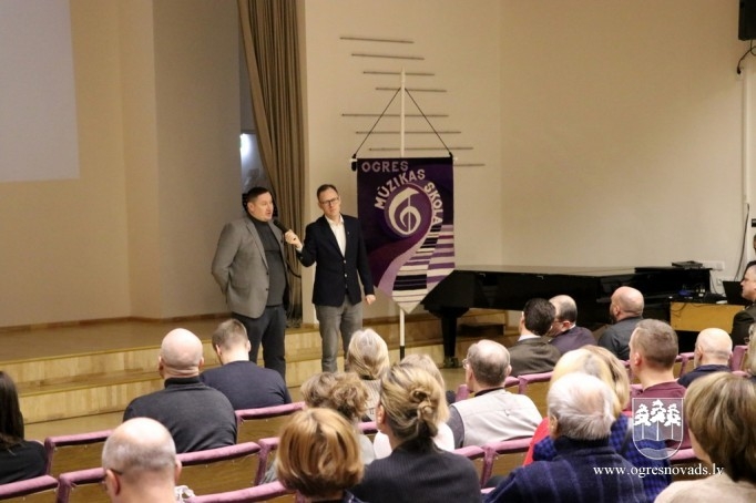 Ogrē notikusi filmas “Ukrainas frontē bez pārmaiņām” pirmizrāde