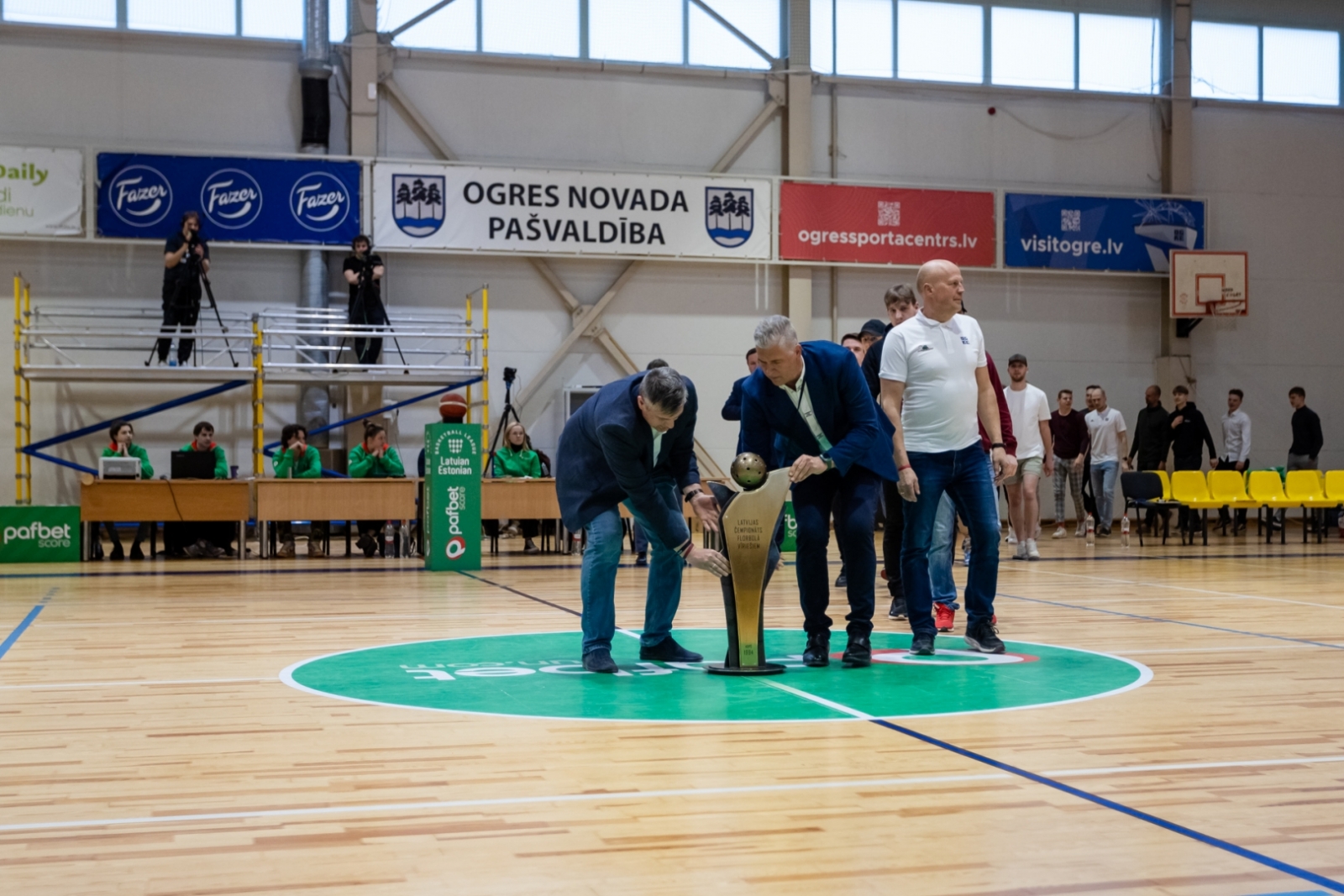 Lielvārdes florbola komandas pieņemšana Ogrē. 27.04.2023.