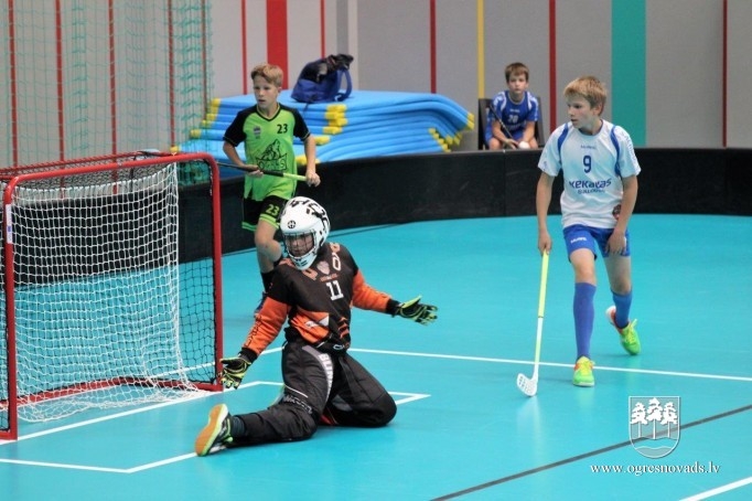 “Ogres Vilku” U13 komanda pagarinājumā uzvar “Ķekavas Buldogus”