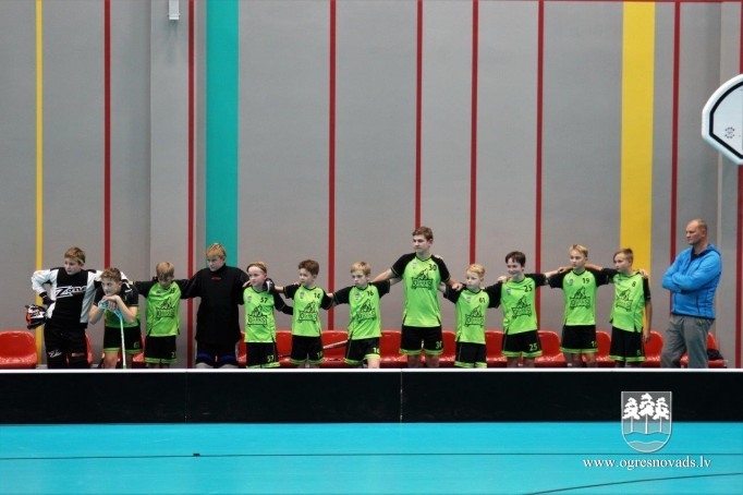 “Ogres Vilku” U13 komanda pagarinājumā uzvar “Ķekavas Buldogus”