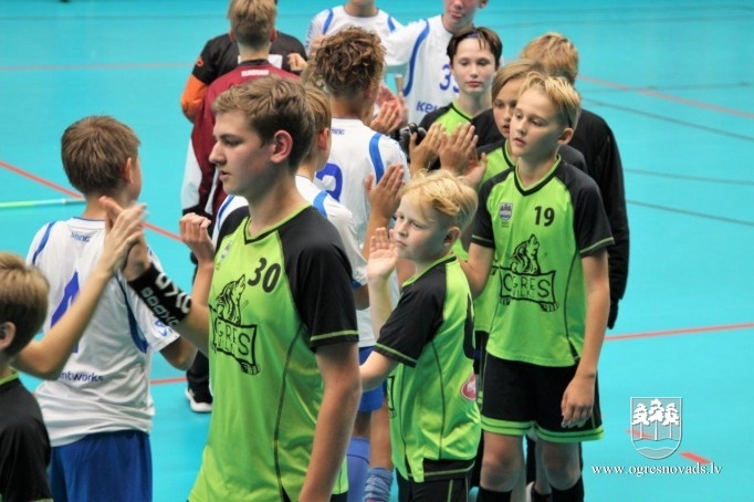 “Ogres Vilku” U13 komanda pagarinājumā uzvar “Ķekavas Buldogus”