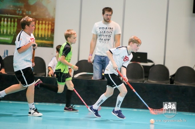 "Ogres Vilku" komanda izcīna "Unihoc Riga Cup 2018" kausu