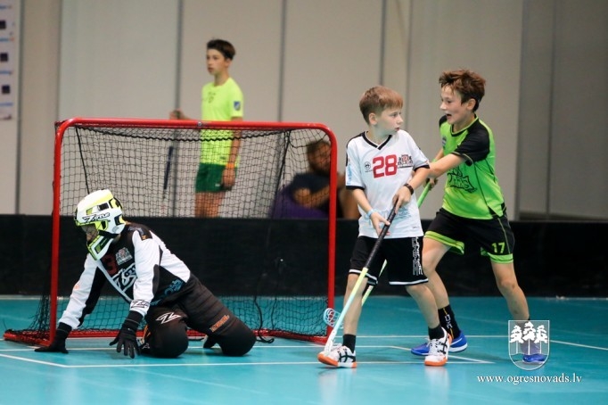"Ogres Vilku" komanda izcīna "Unihoc Riga Cup 2018" kausu