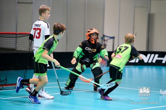 "Ogres Vilku" komanda izcīna "Unihoc Riga Cup 2018" kausu