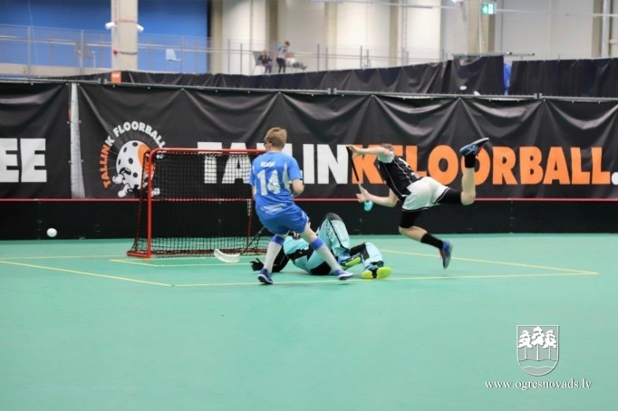 Ogres Vilki triumfē starptautiskās florbola sacensībās Tallinā