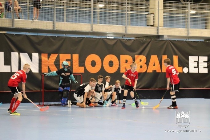 Ogres Vilki triumfē starptautiskās florbola sacensībās Tallinā