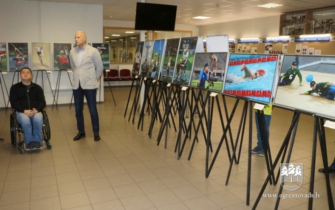 Sporta centrā atklāta fotoizstāde “Tu esi. Tu vari. Rio”