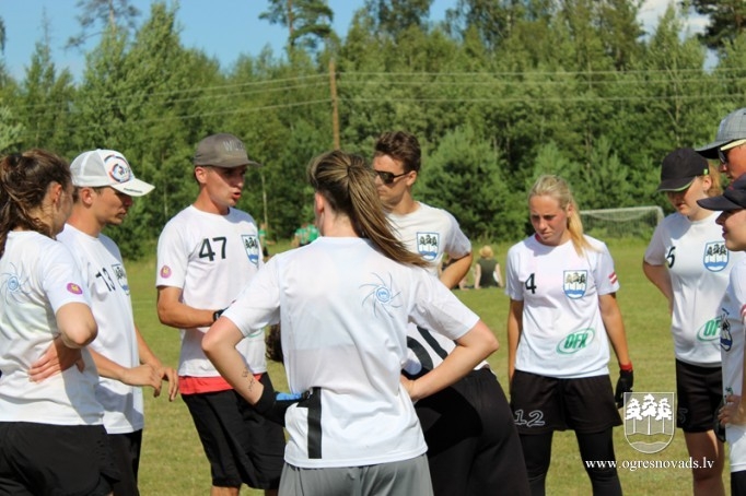 Ogres Frisbija kluba komandai trešais Latvijas vicečempiones tituls